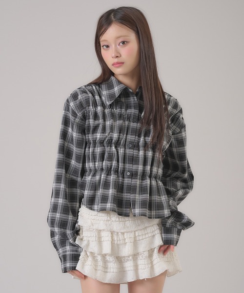 apres jour mignon(アプレジュールミニョン)の「フロントシャーリングシャツ(シャツ/ブラウス・レディース・ブラック系その他/オフホワイト/ブルー/ピンク/ブルー系その他・LARGE/フリー)」の14枚目の写真