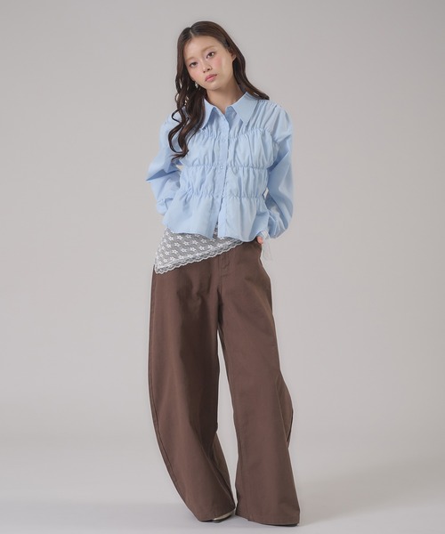 apres jour mignon(アプレジュールミニョン)の「フロントシャーリングシャツ(シャツ/ブラウス・レディース・ブラック系その他/オフホワイト/ブルー/ピンク/ブルー系その他・LARGE/フリー)」の8枚目の写真