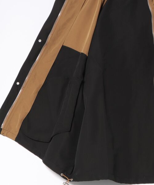 P.V.T(ピーブイティー)の「バイカラーマウンテンパーカー(マウンテンパーカー・レディース・Black/Beige/Navy・M)」の14枚目の写真