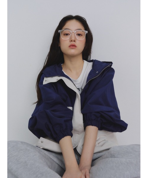 P.V.T(ピーブイティー)の「バイカラーマウンテンパーカー(マウンテンパーカー・レディース・Black/Beige/Navy・M)」の8枚目の写真