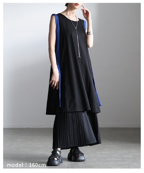 Sawa a la mode(サワアラモード)の「サイドラインノースリーブチュニック(チュニック・レディース・ブラック/チャコールグレー・FREE)」の12枚目の写真
