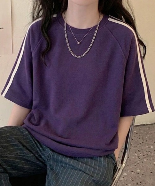 SHEPP(シープ)の「【UNISEX】サイドライン ビッグシルエット ラグラン半袖Tシャツ(Tシャツ/カットソー・メンズ・アイボリー/ブラック/ネイビー・L/M)」の3枚目の写真