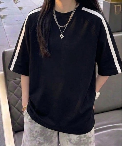 SHEPP(シープ)の「【UNISEX】サイドライン ビッグシルエット ラグラン半袖Tシャツ(Tシャツ/カットソー・メンズ・アイボリー/ブラック/ネイビー・L/M)」の1枚目の写真