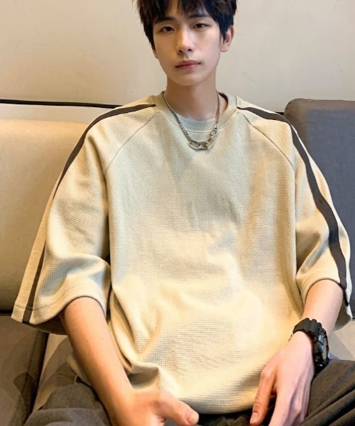 SHEPP(シープ)の「【UNISEX】サイドライン ビッグシルエット ラグラン半袖Tシャツ(Tシャツ/カットソー・メンズ・アイボリー/ブラック/ネイビー・L/M)」の11枚目の写真