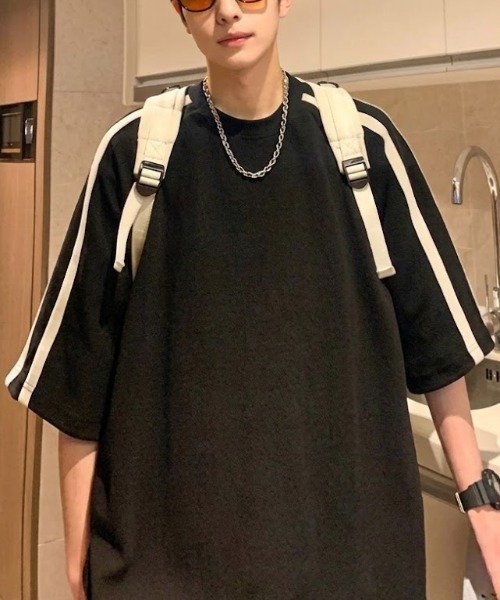 SHEPP(シープ)の「【UNISEX】サイドライン ビッグシルエット ラグラン半袖Tシャツ(Tシャツ/カットソー・メンズ・アイボリー/ブラック/ネイビー・L/M)」の6枚目の写真