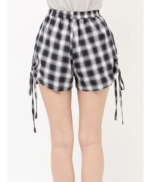 EVRIS(エヴリス)の「【ウエストゴム】チェックショートパンツ【セットアップ着用可能】 春服(その他パンツ・レディース・レッド/ブラック・FREE)」の18枚目の写真