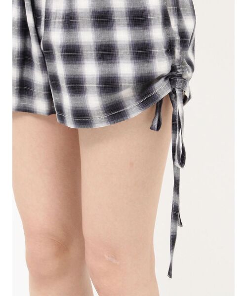 EVRIS(エヴリス)の「【ウエストゴム】チェックショートパンツ【セットアップ着用可能】 春服(その他パンツ・レディース・レッド/ブラック・FREE)」の21枚目の写真