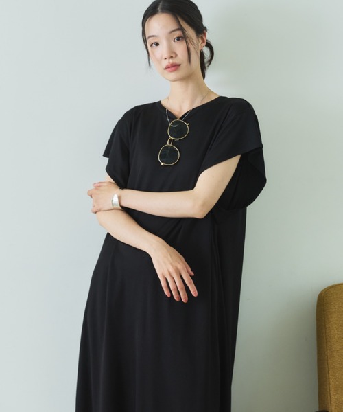 Doux archives(ドゥアルシーヴ)の「【接触冷感・マシンウォッシャブル】フレンチAラインワンピース(ワンピース・レディース・グレイッシュベージュ/ブラック/グリーン/レッド・FREE)」の10枚目の写真