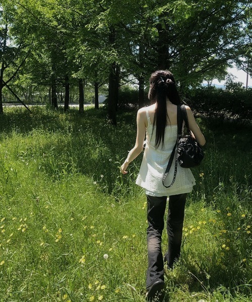 anyonemore(エニワンモア)の「アイレットレースサイドシャーリングミニキャミワンピース(ワンピース・レディース・アイボリー・FREE)」の15枚目の写真