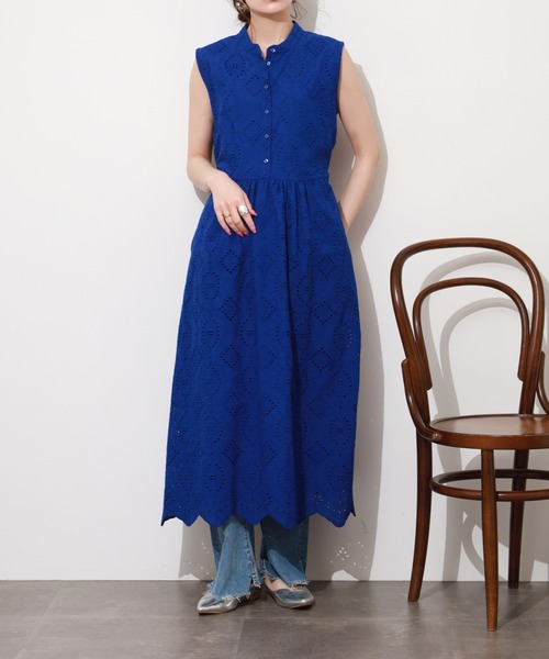 Anna Nicola(アンナニコラ)の「Anna Nicola アイレットレース ノースリーブワンピース(ワンピース・レディース・ブラック/ロイヤルブルー・38)」の8枚目の写真