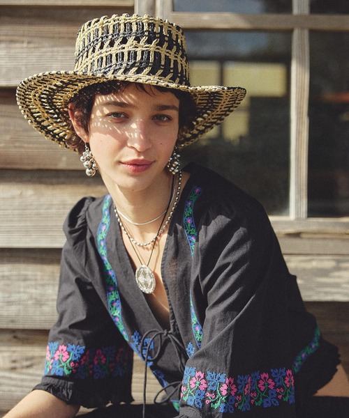 ROSE BUD(ローズバッド)の「EMBROIDERY RIBBON BLOUSE(シャツ/ブラウス・レディース・ホワイト/ブラック・ONE SIZE)」の4枚目の写真