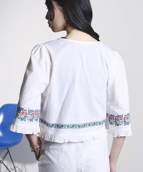 ROSE BUD(ローズバッド)の「EMBROIDERY RIBBON BLOUSE(シャツ/ブラウス・レディース・ホワイト/ブラック・ONE SIZE)」の15枚目の写真