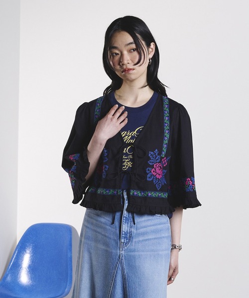 ROSE BUD(ローズバッド)の「EMBROIDERY RIBBON BLOUSE(シャツ/ブラウス・レディース・ホワイト/ブラック・ONE SIZE)」の16枚目の写真