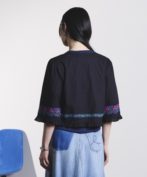 ROSE BUD(ローズバッド)の「EMBROIDERY RIBBON BLOUSE(シャツ/ブラウス・レディース・ホワイト/ブラック・ONE SIZE)」の18枚目の写真