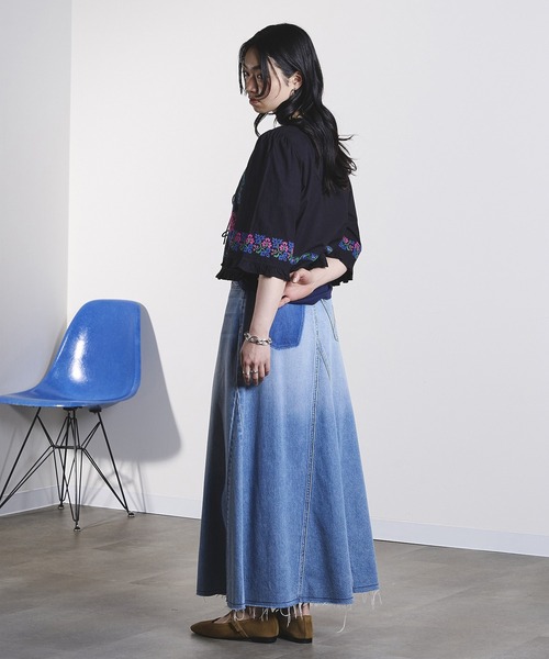 ROSE BUD(ローズバッド)の「EMBROIDERY RIBBON BLOUSE(シャツ/ブラウス・レディース・ホワイト/ブラック・ONE SIZE)」の20枚目の写真