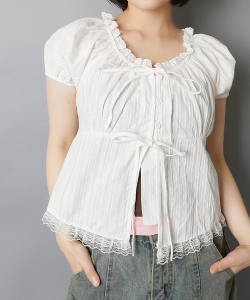 SPINNS(スピンズ)の「半袖ブラウス/パフスリーブ/フロント2リボン(シャツ/ブラウス・レディース・ホワイト・ONESIZE)」の5枚目の写真