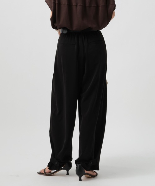 BAYFLOW（ベイフロー）の「[シルエット変更可]フィブリルリラックスパンツ（その他パンツ・レディース・モーブ系/ブラック/グレイッシュベージュ・SMALL/MEDIUM）」の20枚目の写真
