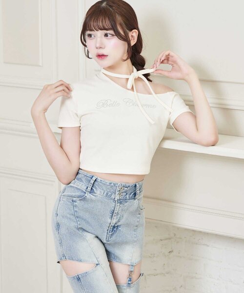 Belle Charme(ベルシャルム)の「【Belle Charme】Jewel Logo Choker Tee(Tシャツ/カットソー・レディース・ピンク/ブラック/アイボリー・FREE)」の4枚目の写真