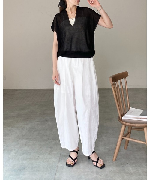 She's Closet(シーズクローゼット)の「ショート丈 半袖 ドルマンスリーブ 深Vネック シアーニット トップス(ニット/セーター・レディース・アイボリー/モカ/ブラック・FREE)」の22枚目の写真