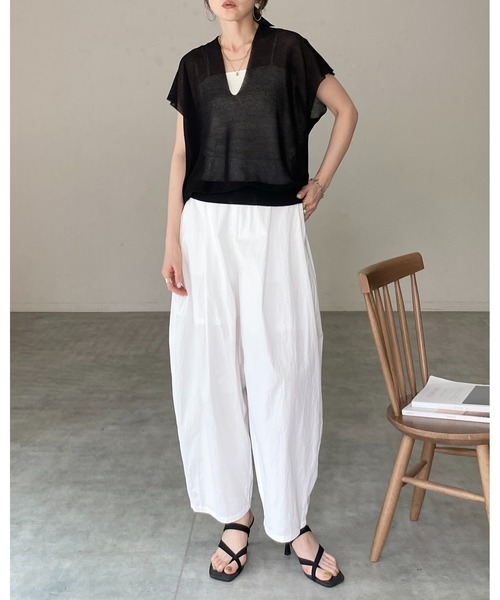 She's Closet(シーズクローゼット)の「ショート丈 半袖 ドルマンスリーブ 深Vネック シアーニット トップス(ニット/セーター・レディース・アイボリー/モカ/ブラック・FREE)」の9枚目の写真