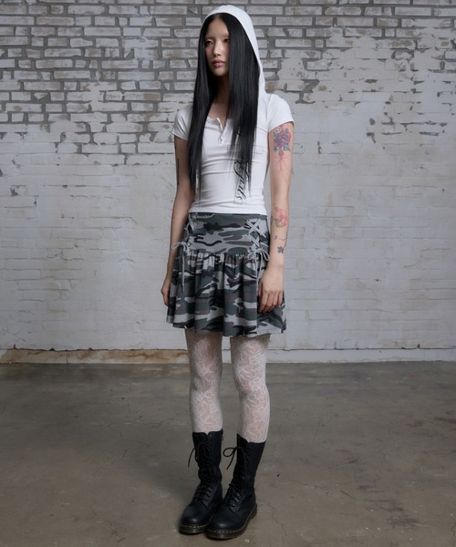 NIIER NOR(ニアノア)の「A'GEM/9 × .kom 『NIIER NOR/ニーアノア』 CROSS BUTTON DOWN HOOD TEE/クロスボタンフードTシャツ(Tシャツ/カットソー・レディース・ブラック/ホワイト・FREE)」の20枚目の写真