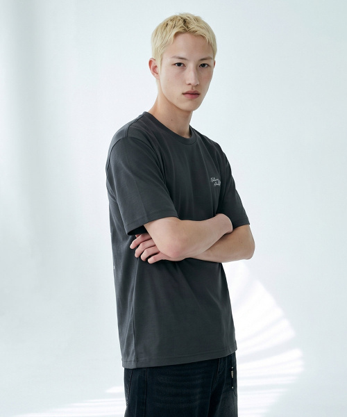 CHASECULT(チェイスカルト)の「男性クールドローインググラフィック半袖Tシャツ-FCRK5830E0L(Tシャツ/カットソー・メンズ・チャコールグレー・95/110/105/100)」の3枚目の写真