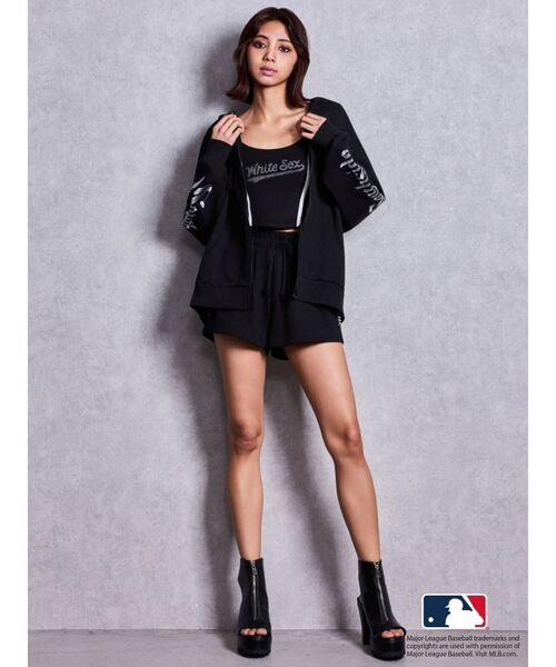 MLB（メジャーリーグベースボール）の「GYDA［MLB］bijou logoショートパンツ【セットアップ着用可能】（その他パンツ・レディース・ブラック/オフホワイト/グレー・FREE）」の9枚目の写真