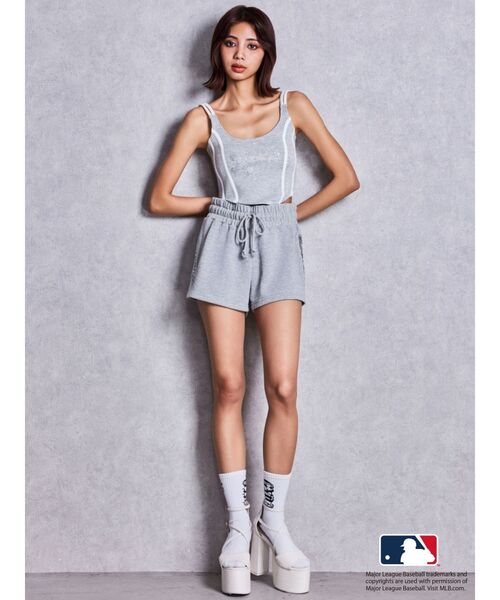 MLB（メジャーリーグベースボール）の「GYDA［MLB］bijou logoショートパンツ【セットアップ着用可能】（その他パンツ・レディース・ブラック/オフホワイト/グレー・FREE）」の14枚目の写真