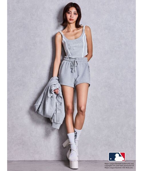 MLB（メジャーリーグベースボール）の「GYDA［MLB］bijou logoショートパンツ【セットアップ着用可能】（その他パンツ・レディース・ブラック/オフホワイト/グレー・FREE）」の15枚目の写真