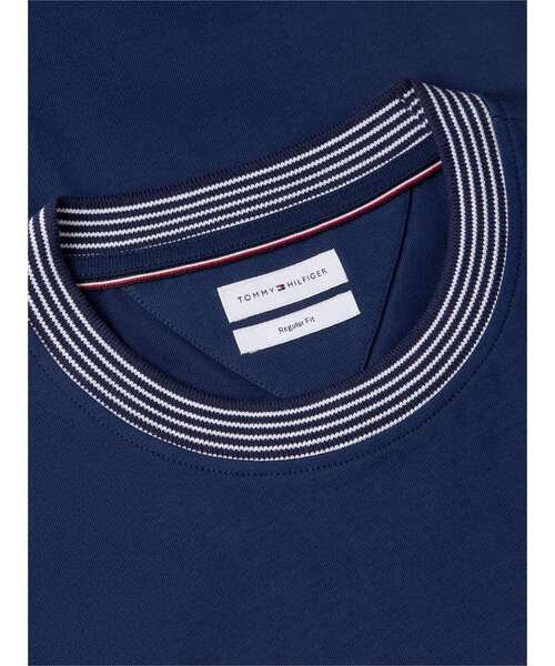TOMMY HILFIGER(トミーヒルフィガー)の「グラフィックロゴ半袖ジャージーTシャツ(Tシャツ/カットソー・メンズ・ベージュ/ホワイト/ネイビー・SMALL/LARGE/MEDIUM/X-LARGE)」の5枚目の写真