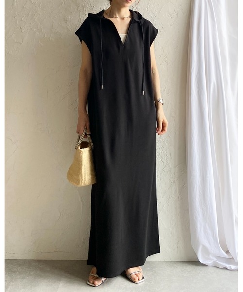 She's Closet(シーズクローゼット)の「深Vネック フレンチスリーブ フード付き ロングパーカーワンピース(ワンピース・レディース・ブラウン/ベージュ/ブラック/アイボリー・FREE)」の10枚目の写真