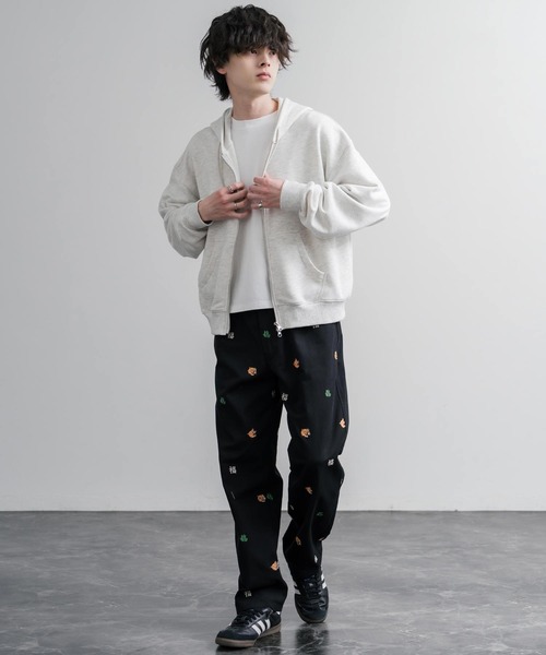 HOUSTON（ヒューストン）の「HOUSTON TWILL ALLOVER EMB EASY PANTS コットンツイル総柄刺繍イージーテーパードチノパンツ（チノパンツ・メンズ・ブラック/ベージュ/ナチュラル・XL/L/M）」の11枚目の写真