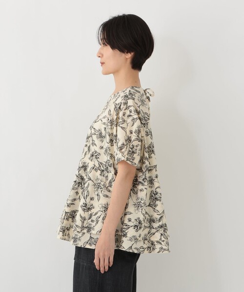 Afternoon Tea（アフタヌーンティー）の「インド製リネン混花柄ペプラムブラウス（シャツ/ブラウス・レディース・アイボリー・MEDIUM）」の3枚目の写真