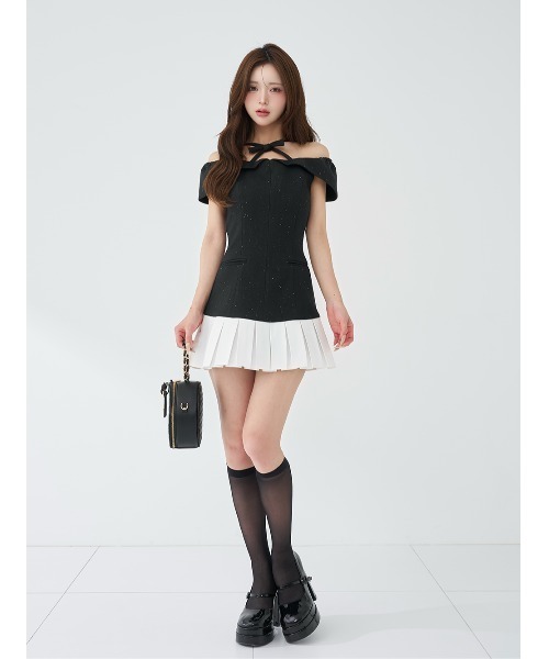 Darich(ダーリッチ)の「ツイードクロスリボンプリーツミニワンピース(ワンピース・レディース・ブラック/ホワイト/グレー/ピンク・FREE/FL)」の12枚目の写真
