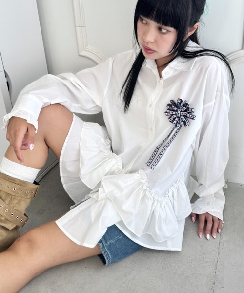 SOLLON.(ソルロン)の「ティアードフリルチュニックシャツワンピース(シャツ/ブラウス・レディース・ブルー系その他/ブラック系その他/ホワイト系その他/ホワイト・FREE)」の6枚目の写真