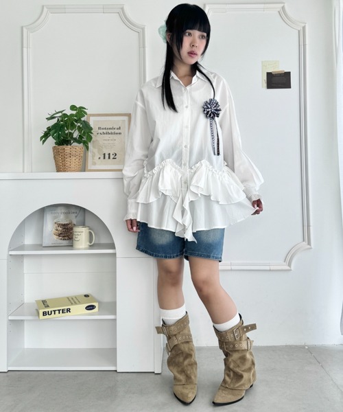 SOLLON.(ソルロン)の「ティアードフリルチュニックシャツワンピース(シャツ/ブラウス・レディース・ブルー系その他/ブラック系その他/ホワイト系その他/ホワイト・FREE)」の10枚目の写真
