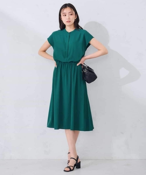 a.v.v（アーヴェヴェ）の「【洗える】バンドカラーワンピース（ワンピース・レディース・ネイビー/グリーン・38/40）」の4枚目の写真