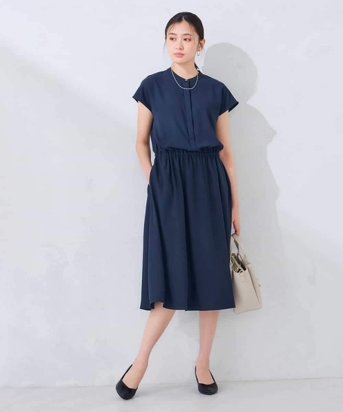 a.v.v（アーヴェヴェ）の「【洗える】バンドカラーワンピース（ワンピース・レディース・ネイビー/グリーン・38/40）」の11枚目の写真