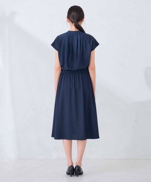 a.v.v（アーヴェヴェ）の「【洗える】バンドカラーワンピース（ワンピース・レディース・ネイビー/グリーン・38/40）」の14枚目の写真
