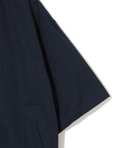 MODE COMMUTER（モードコミューター）の「[MC by HIDETAKA FUKUZONO  COLLECTION] SHORT SLEEVE JACKET（シャツ/ブラウス・メンズ・ネイビー/ブラック/ベージュ・MEDIUM/LARGE/SMALL）」の6枚目の写真