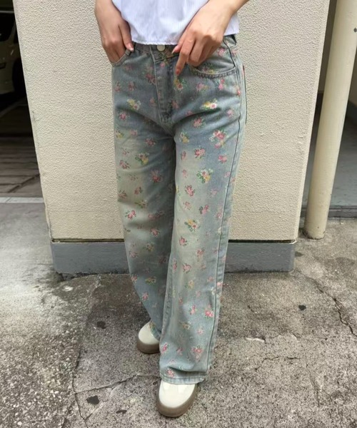 mebole(メボレ)の「flower print wide leg denim pants(デニムパンツ・レディース・ブルー・SMALL/MEDIUM)」の5枚目の写真