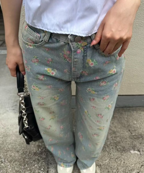 mebole(メボレ)の「flower print wide leg denim pants(デニムパンツ・レディース・ブルー・SMALL/MEDIUM)」の7枚目の写真