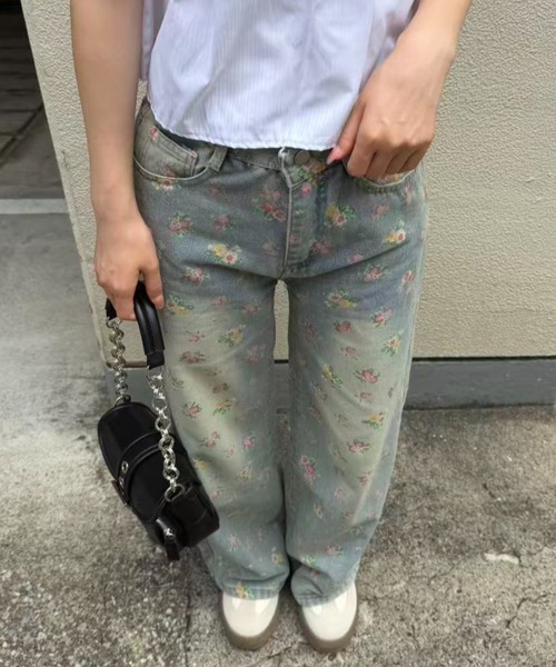 mebole(メボレ)の「flower print wide leg denim pants(デニムパンツ・レディース・ブルー・SMALL/MEDIUM)」の14枚目の写真