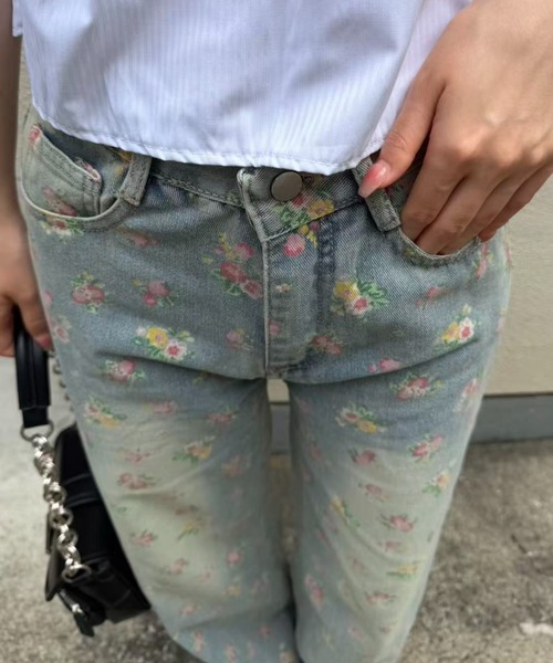 mebole(メボレ)の「flower print wide leg denim pants(デニムパンツ・レディース・ブルー・SMALL/MEDIUM)」の15枚目の写真