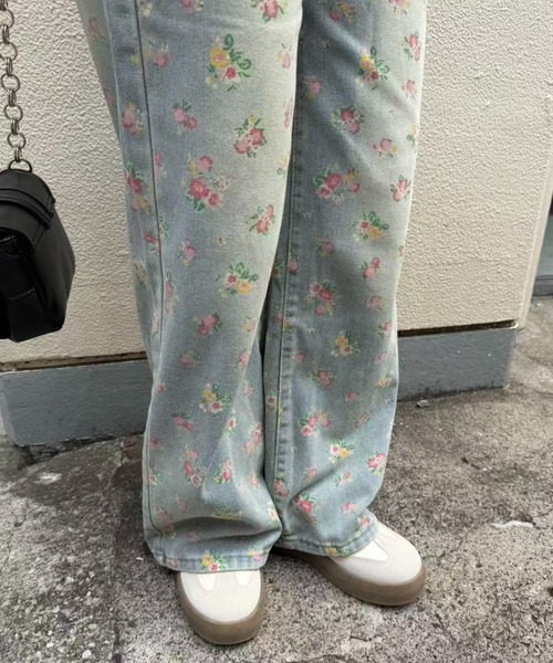 mebole(メボレ)の「flower print wide leg denim pants(デニムパンツ・レディース・ブルー・SMALL/MEDIUM)」の21枚目の写真