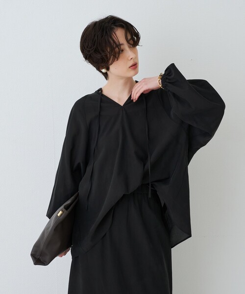 Rouge vif(ルージュヴィフ)の「【セットアップ対応】フィブリルスキッパーブラウス(シャツ/ブラウス・レディース・ブラック/ブラウン・フリー)」の4枚目の写真