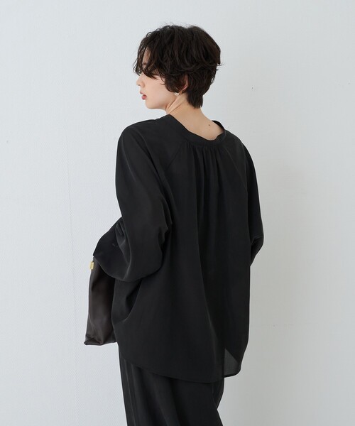 Rouge vif(ルージュヴィフ)の「【セットアップ対応】フィブリルスキッパーブラウス(シャツ/ブラウス・レディース・ブラック/ブラウン・フリー)」の9枚目の写真