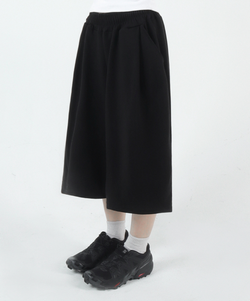 FUZZY SCAN（ファジスキャン）の「ベーシックバミューダパンツ3カラー（その他パンツ・レディース・チャコールグレー/ライトグレー/ブラック・ONE SIZE/TWO）」の5枚目の写真