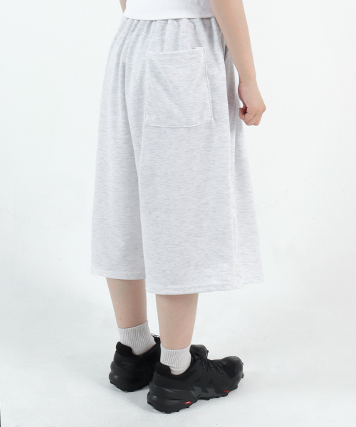 FUZZY SCAN（ファジスキャン）の「ベーシックバミューダパンツ3カラー（その他パンツ・レディース・チャコールグレー/ライトグレー/ブラック・ONE SIZE/TWO）」の7枚目の写真
