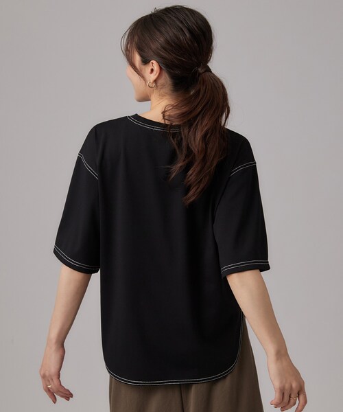 SHOO・LA・RUE(シューラルー)の「【S-LL/体型カバー】インせず着られる 配色ステッチ 5分袖ロゴTシャツ(Tシャツ/カットソー・レディース・ホワイト/ブラック/レッド系・01/02/03/04)」の19枚目の写真